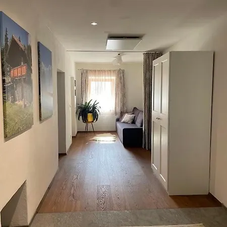 Schmied In Oberdrum * Oberlienz